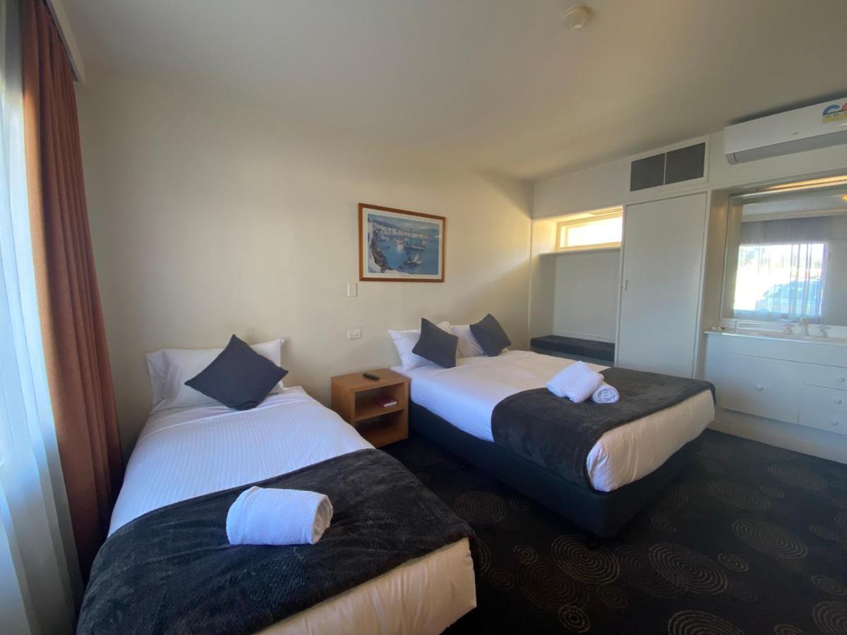 The Astor Hotel Motel Гоулбёрн Экстерьер фото