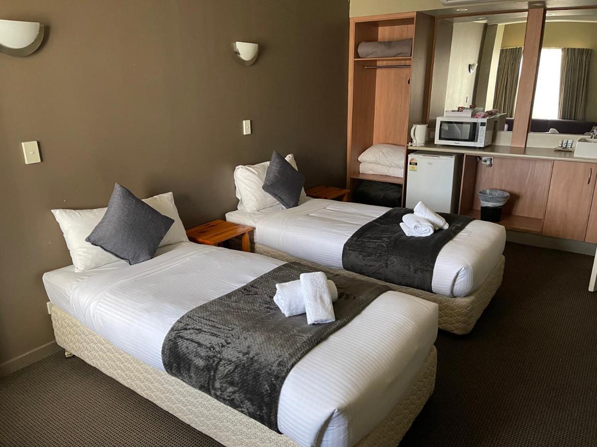 The Astor Hotel Motel Гоулбёрн Экстерьер фото