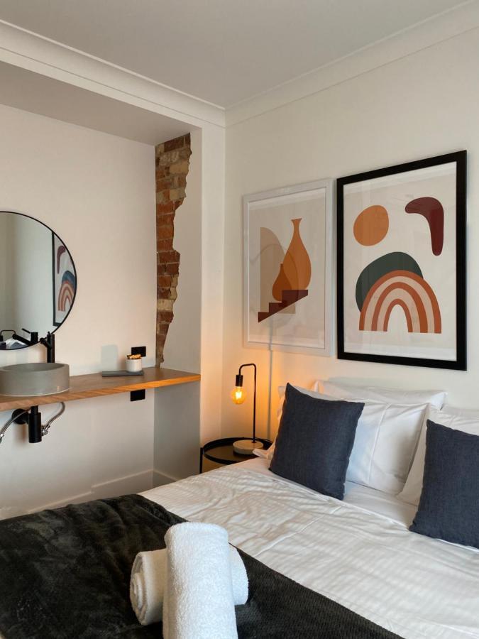 The Astor Hotel Motel Гоулбёрн Экстерьер фото